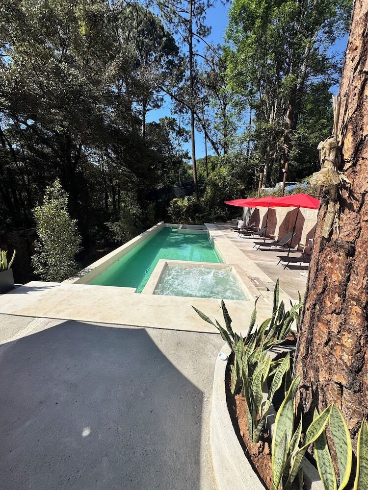 Encino House Hotel Boutique