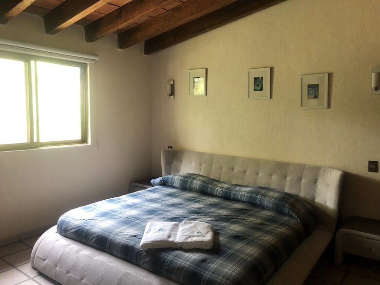Hotel El Jard�n De En Medio