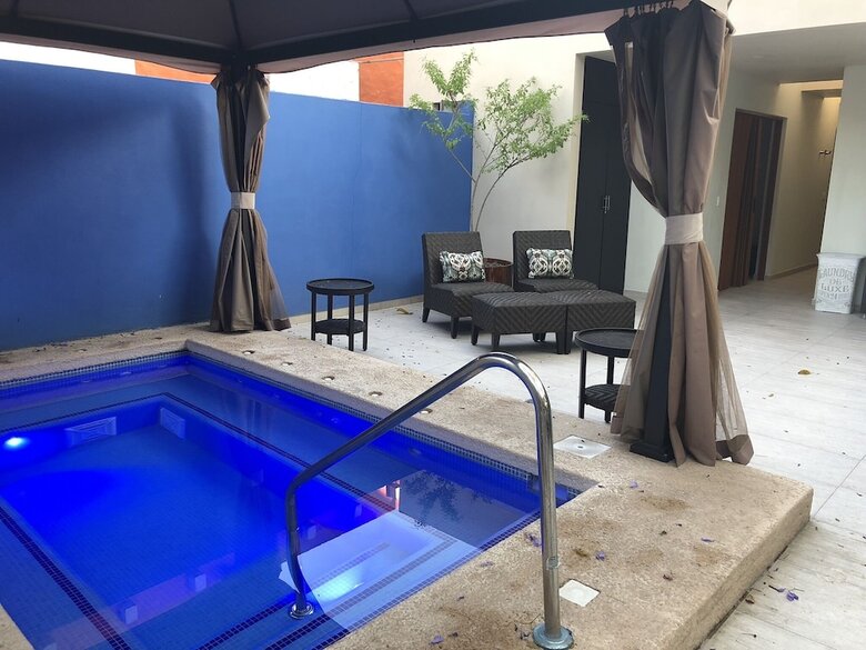 Hotel El Jard�n De En Medio