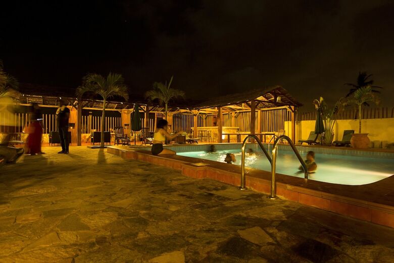 Hotel The Palms At Prampram