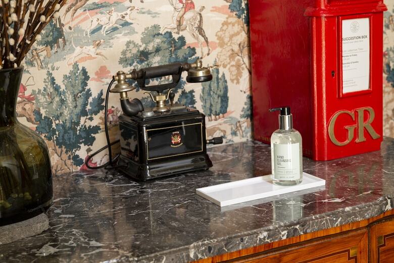 Hotel H�tel Perrin