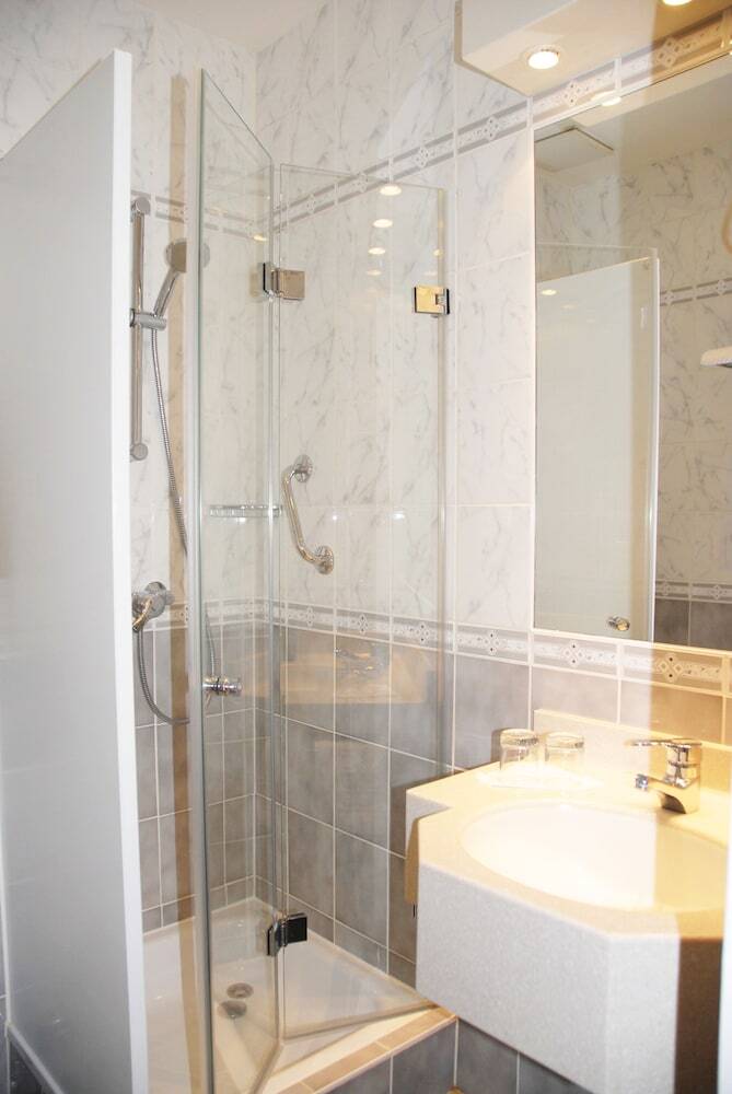 Hotel H�tel Perrin