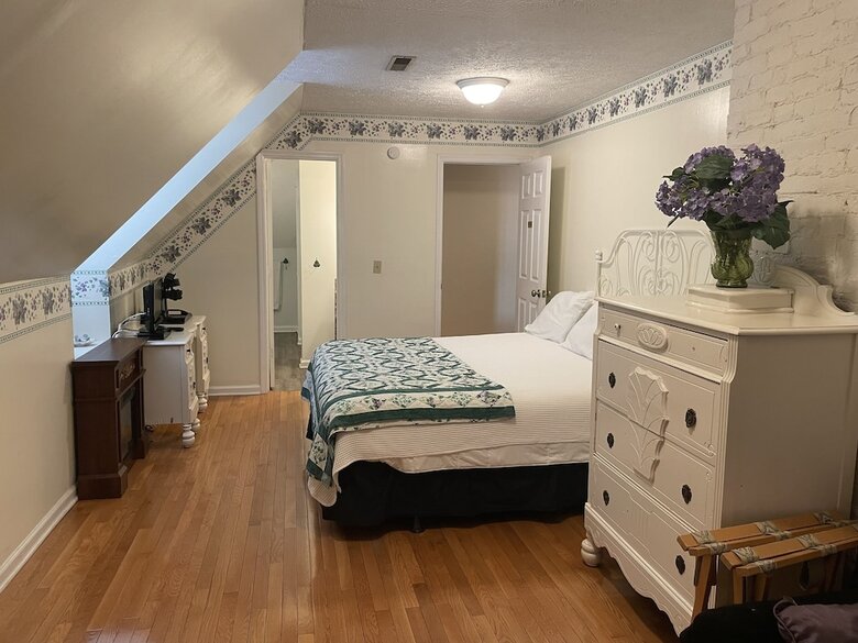 Bed & Breakfast Carriage Lane Inn