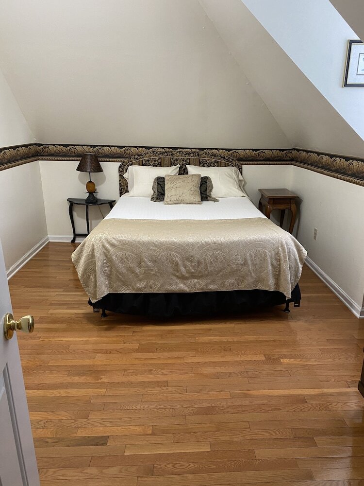 Bed & Breakfast Carriage Lane Inn