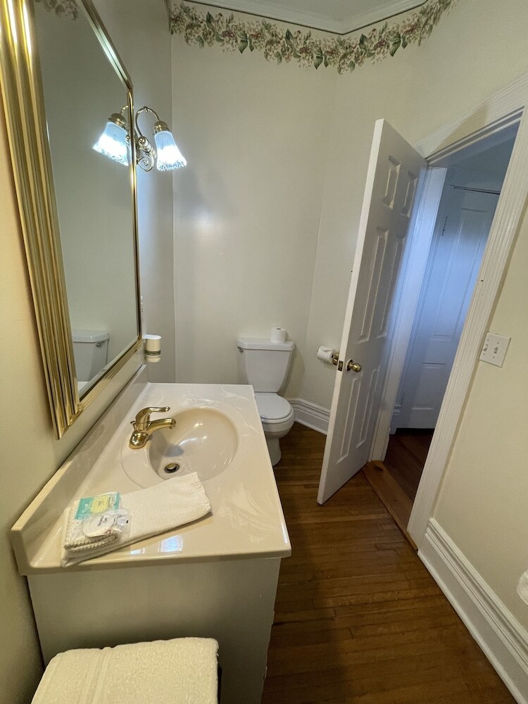 Bed & Breakfast Carriage Lane Inn