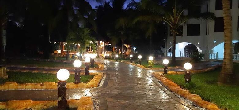 Hotel Salama Bling Beach Resort