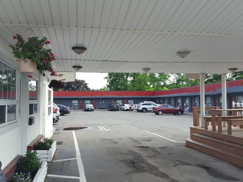 Motel Niagara Inn & Suites