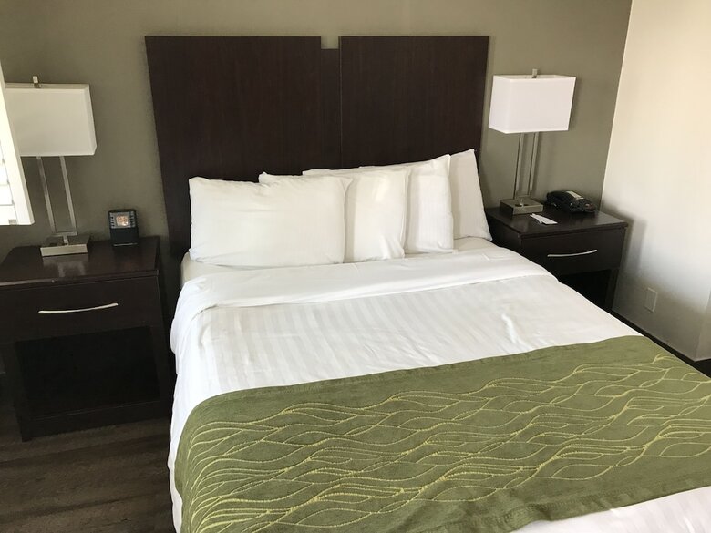 Motel Hi View Inn & Suites