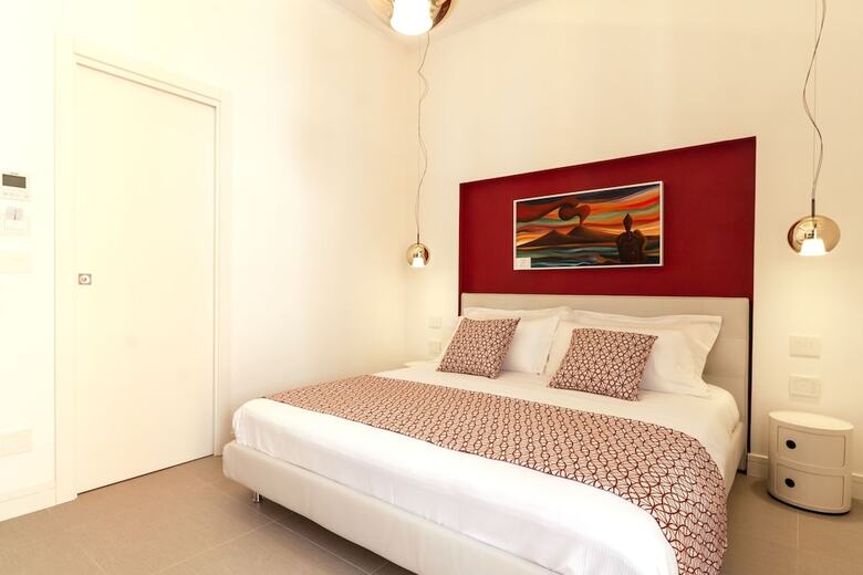 Moma Suites