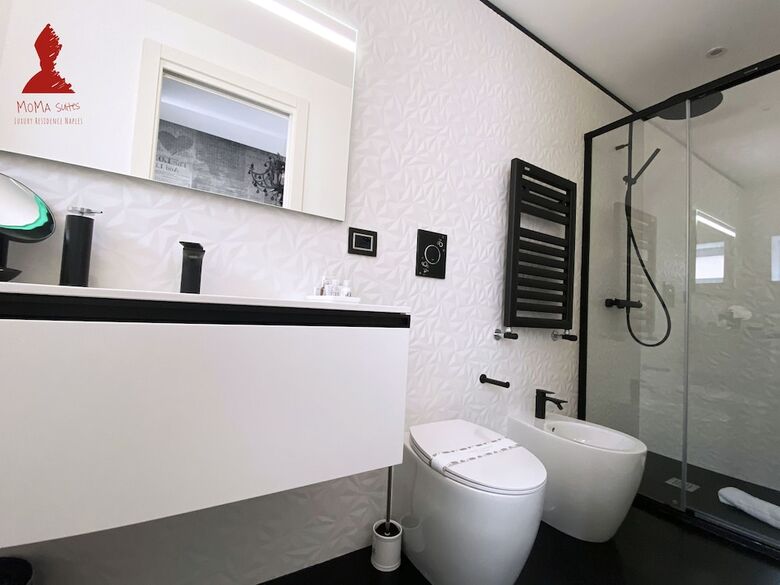 Moma Suites