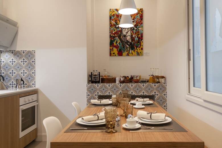 Moma Suites