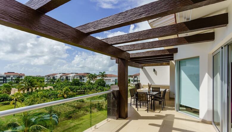 Aparthotel Mareazul By Stella Rentals