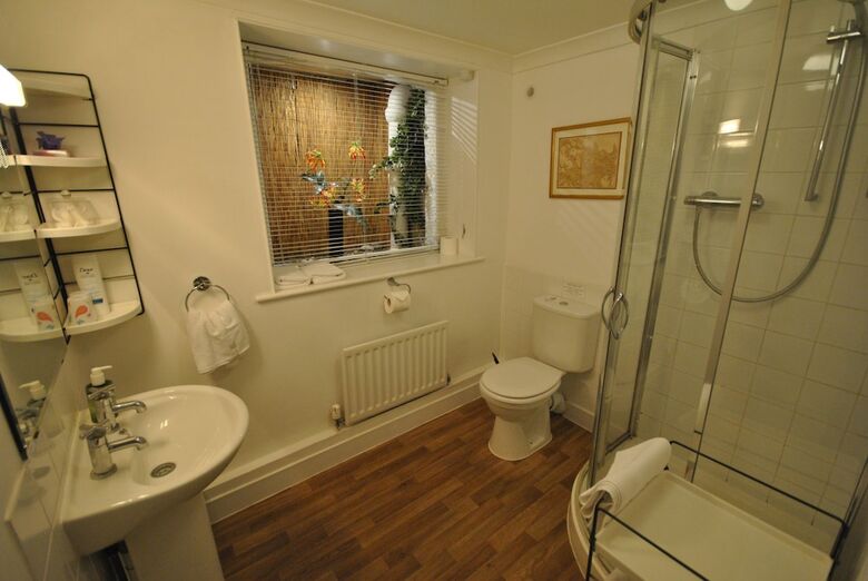 Churchill Guest House