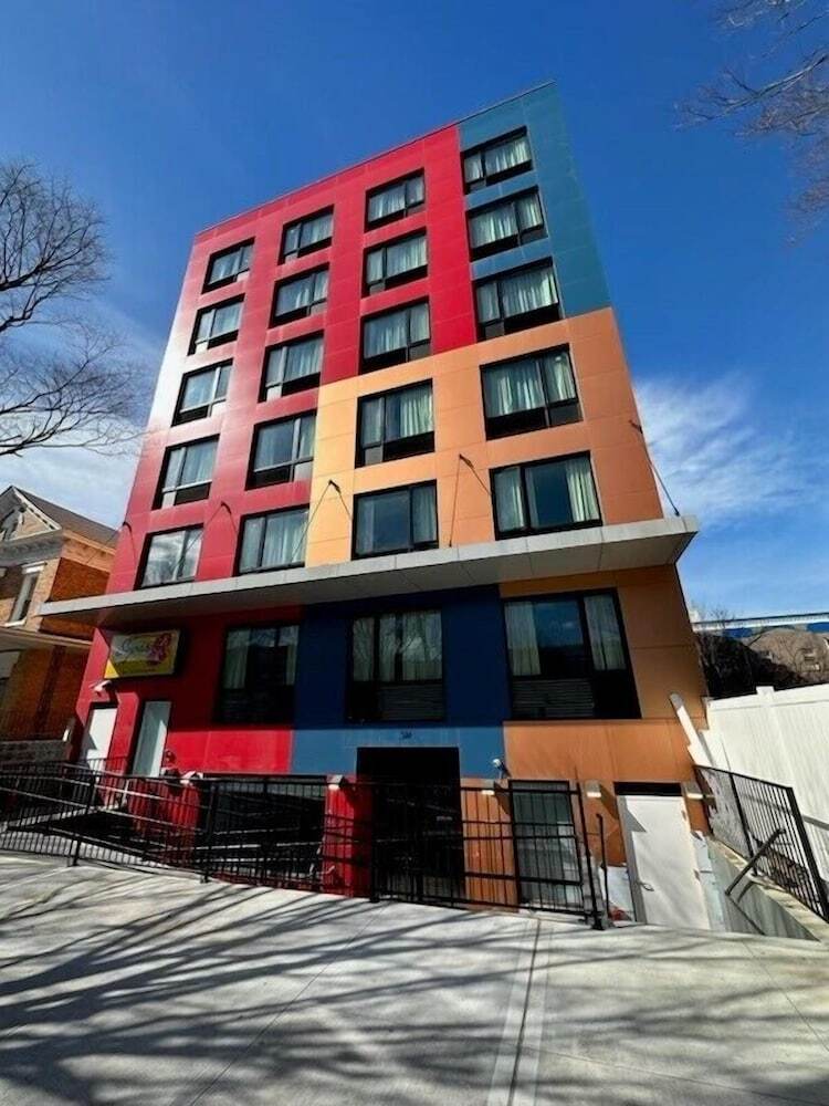 Hotel Super 8 By Wyndham Brooklyn Pennsylvania Ave