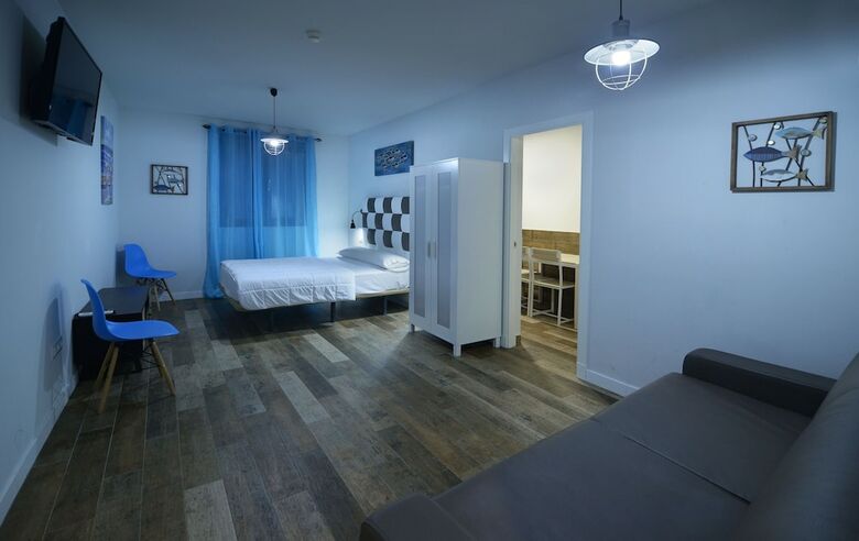 Aparthotel Apartamentos El Volante II