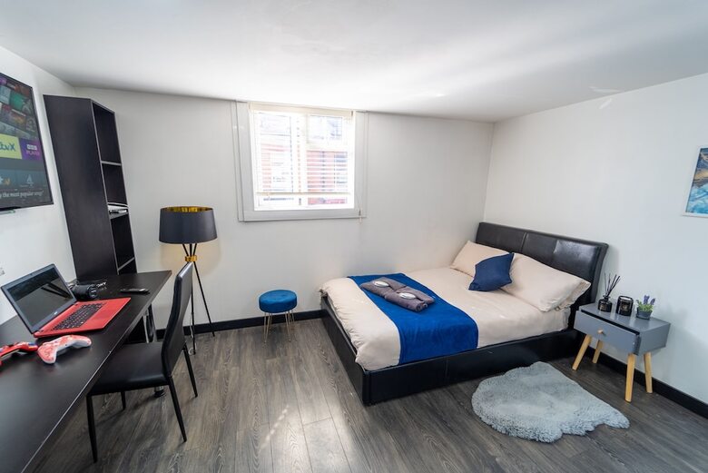 46 North Road Studios Near Qe And Uob