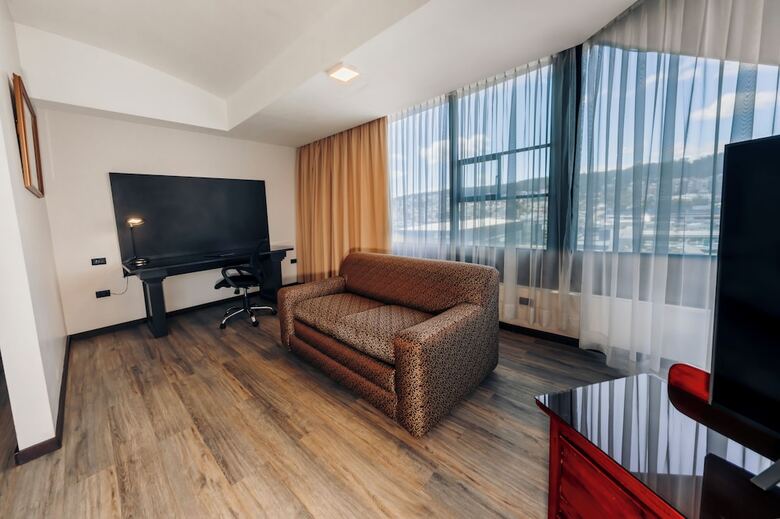 Hotel La Quinta By Wyndham Quito