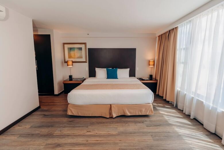 Hotel La Quinta By Wyndham Quito