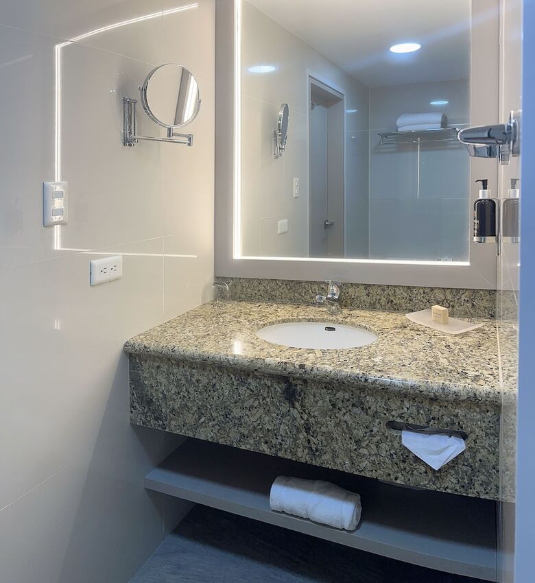 Hotel La Quinta By Wyndham Quito