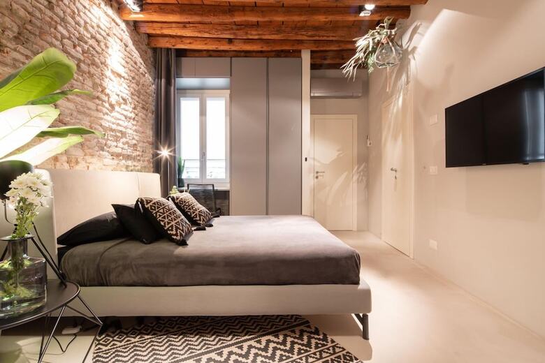 Officine Cavour Apartments