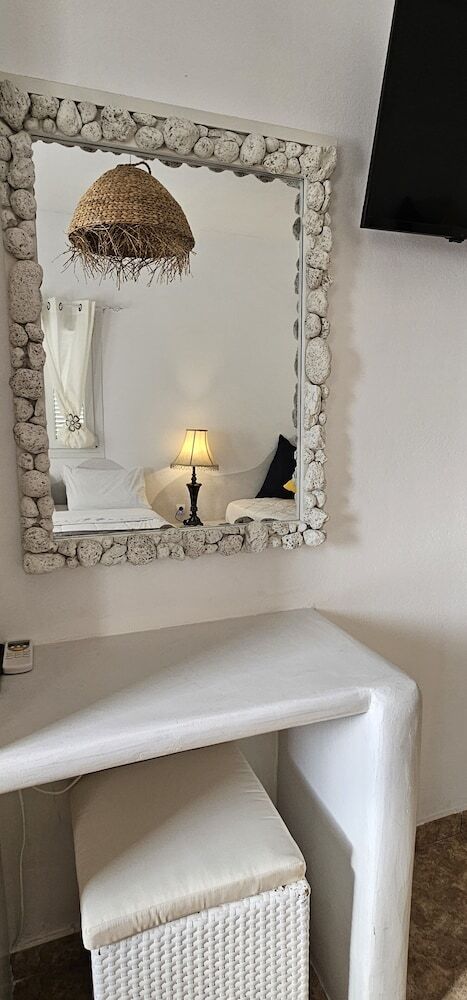 Santorini Studios Pleasure By The Sea