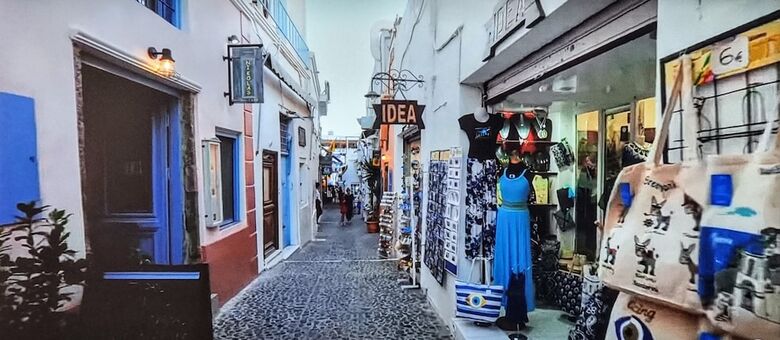 Santorini Studios Pleasure By The Sea