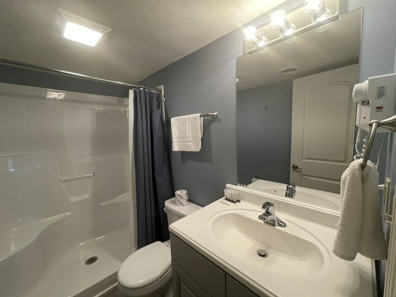 Harbour Square Suites