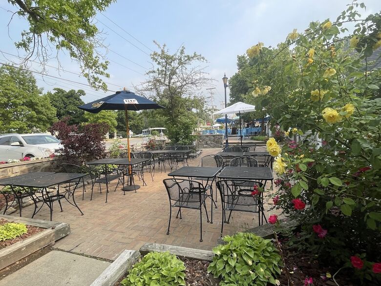 Harbour Square Suites