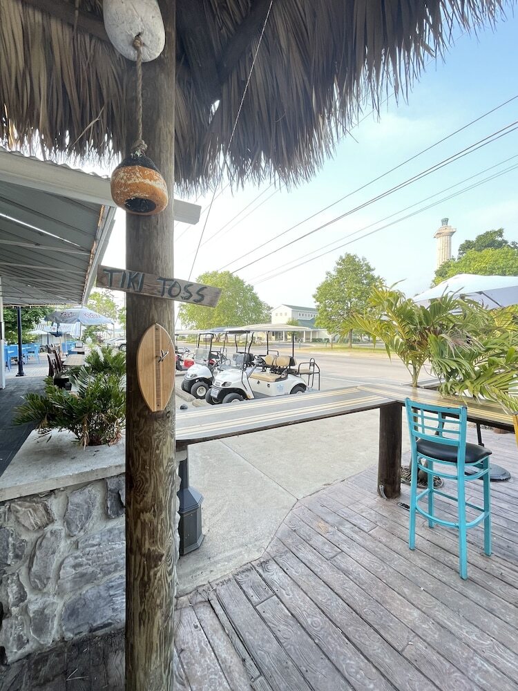 Harbour Square Suites