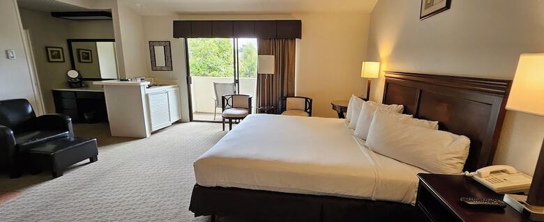 Hotel Adobe Inn