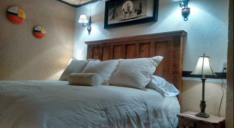 Hotel Mes�n Pocitos