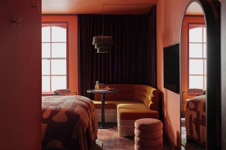 Hotel Ember Locke Kensington