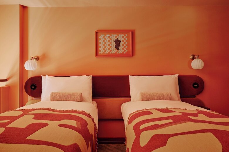 Hotel Ember Locke Kensington