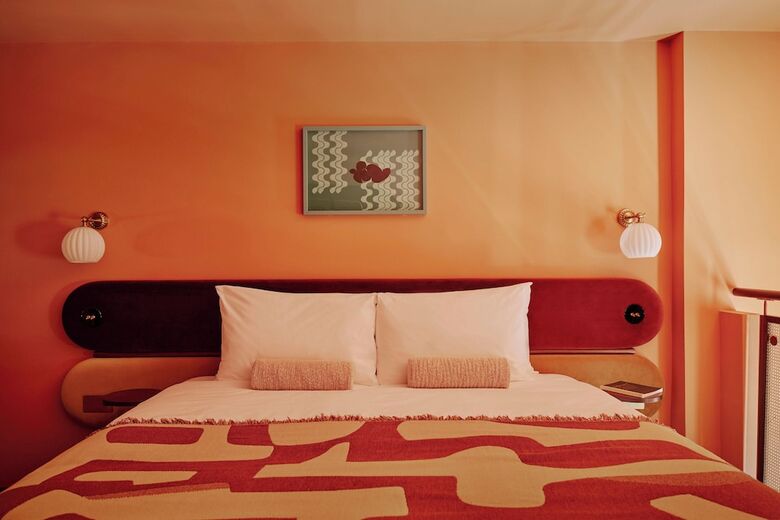 Hotel Ember Locke Kensington