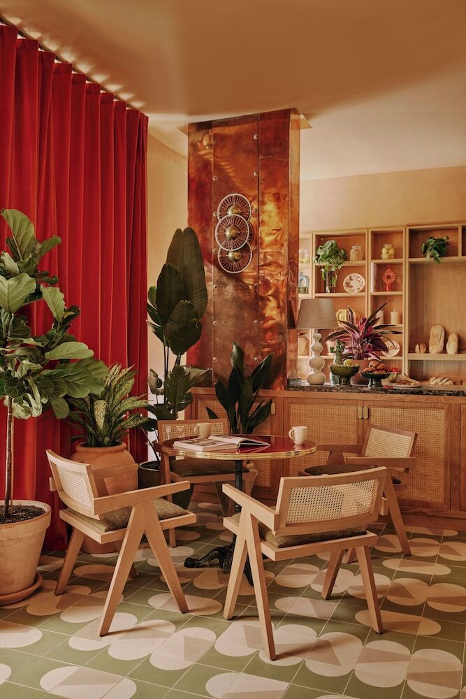 Hotel Ember Locke Kensington