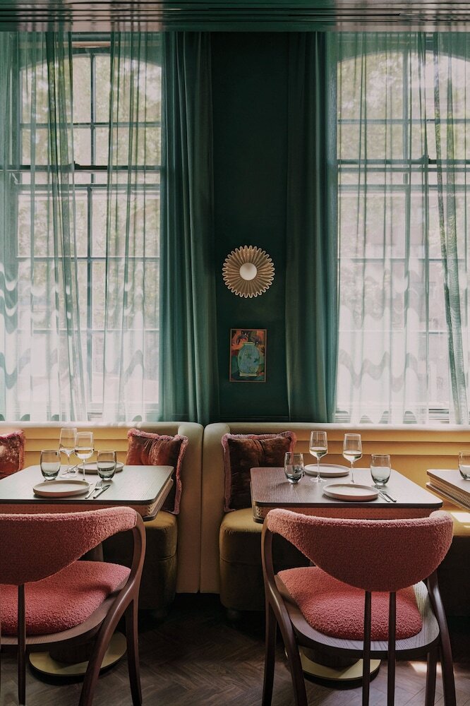Hotel Ember Locke Kensington