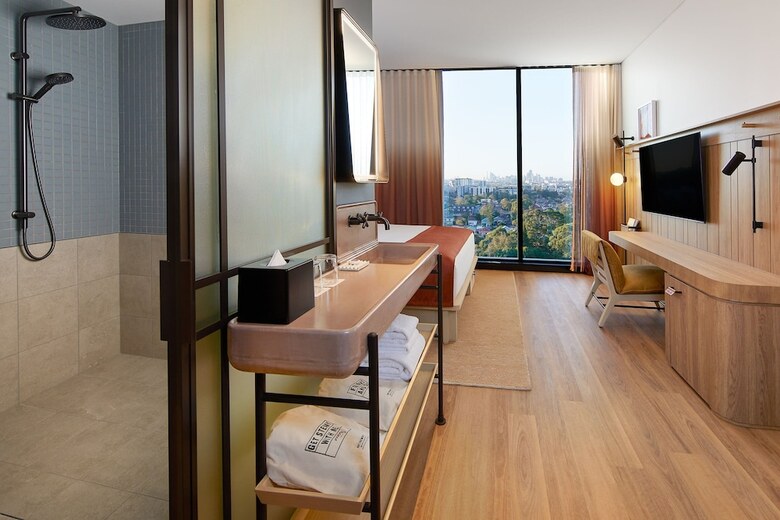 Hotel Moxy Sydney Airport