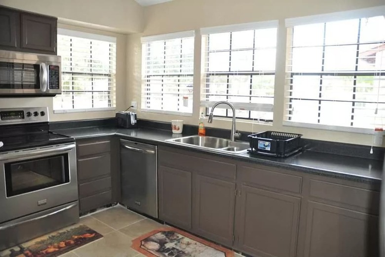 Charming 2br-2ba By Bluebarrelhomes