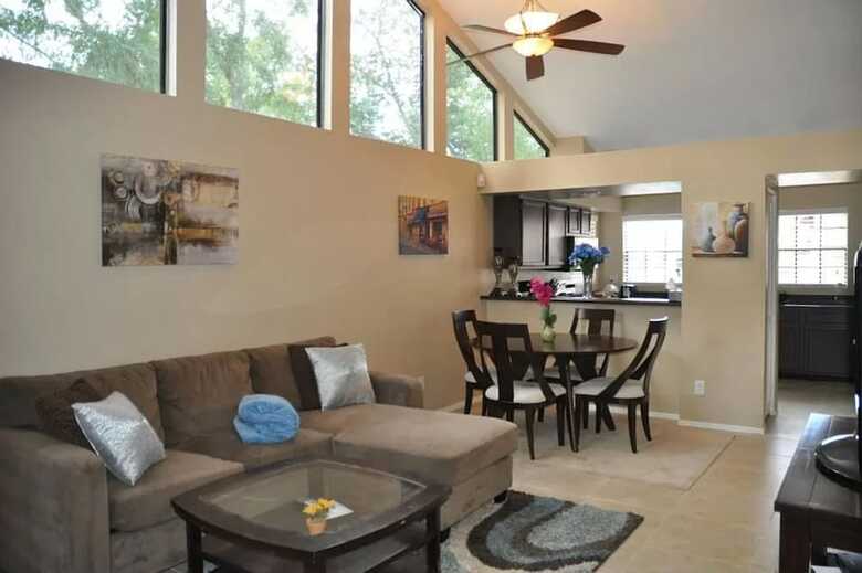 Charming 2br-2ba By Bluebarrelhomes