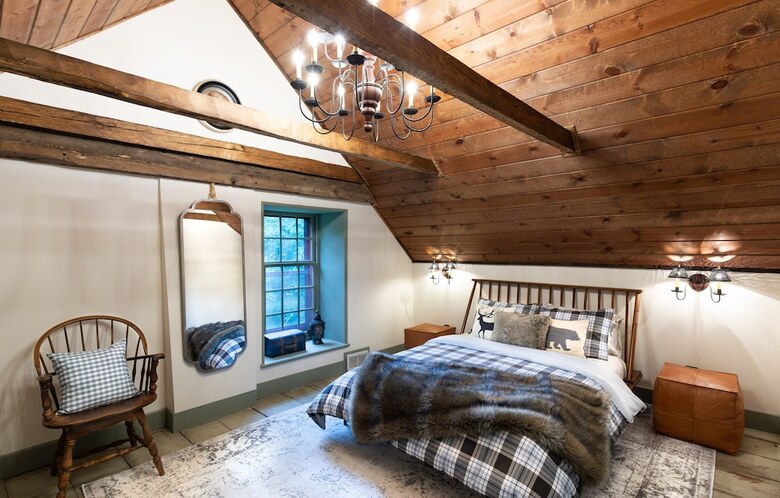Bed & Breakfast 1735 Stone Farmhouse