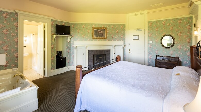 Hotel White Springs Manor A Belhurst Property