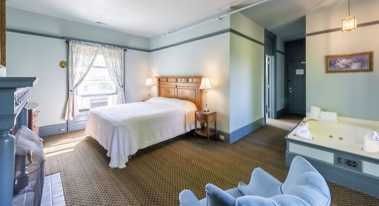 Hotel White Springs Manor A Belhurst Property