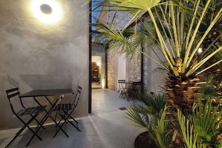 Isonzo Suites