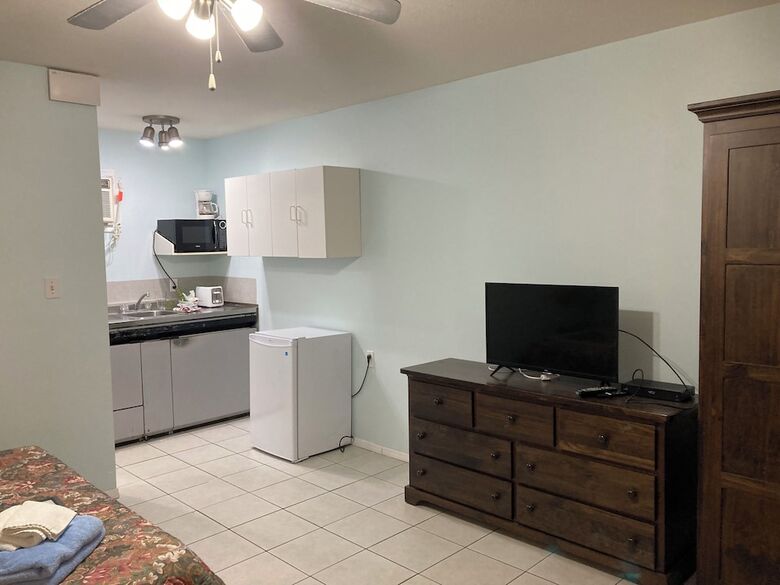 Golden Sands Resort Motel
