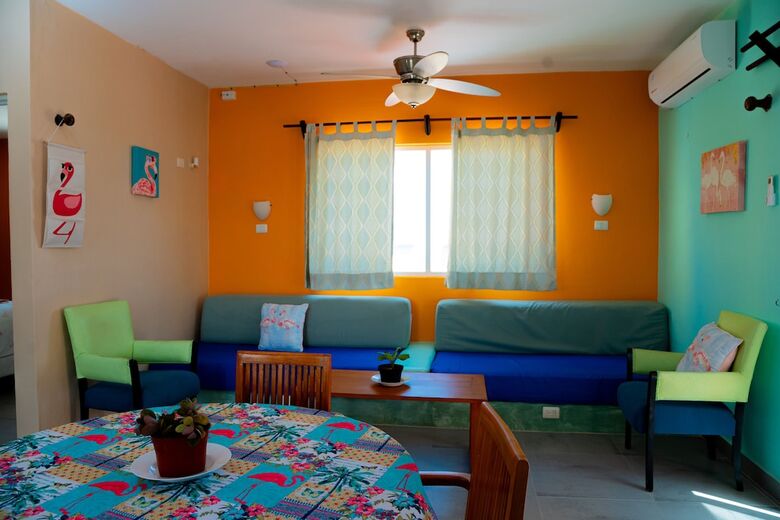 Bed & Breakfast Flamingos Inn