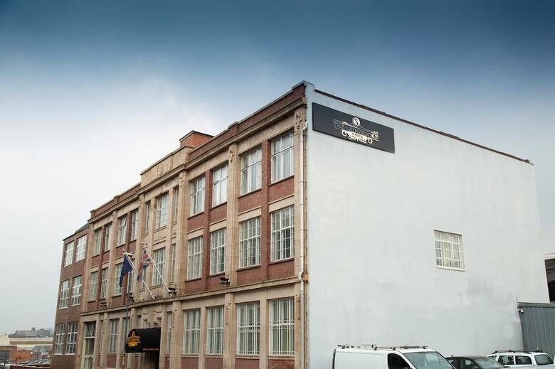 The Ladbrooke Hotel
