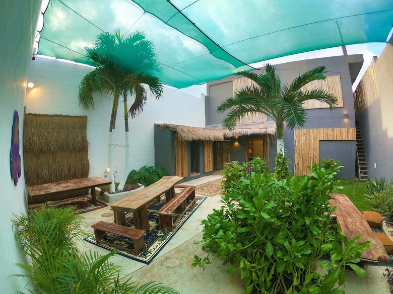 Hotel Morada Maya