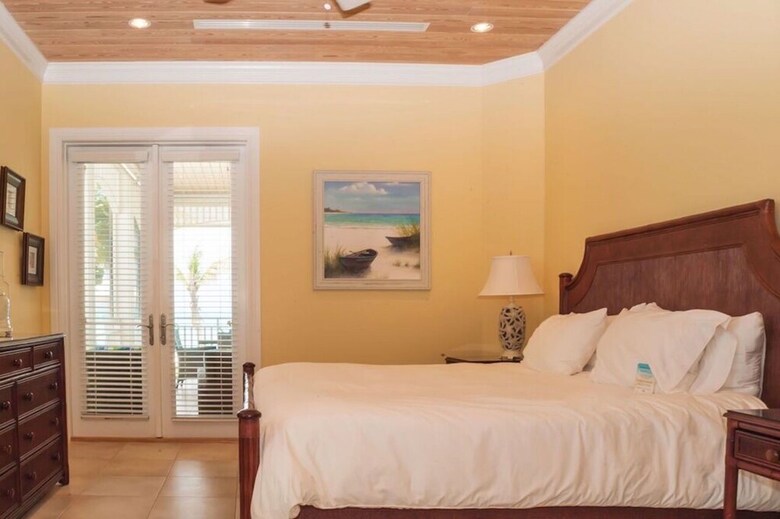 Hotel Cape Santa Maria Beach Resort