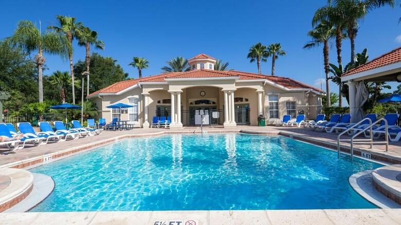 Aparthotel Waterside Villa By Villadirect