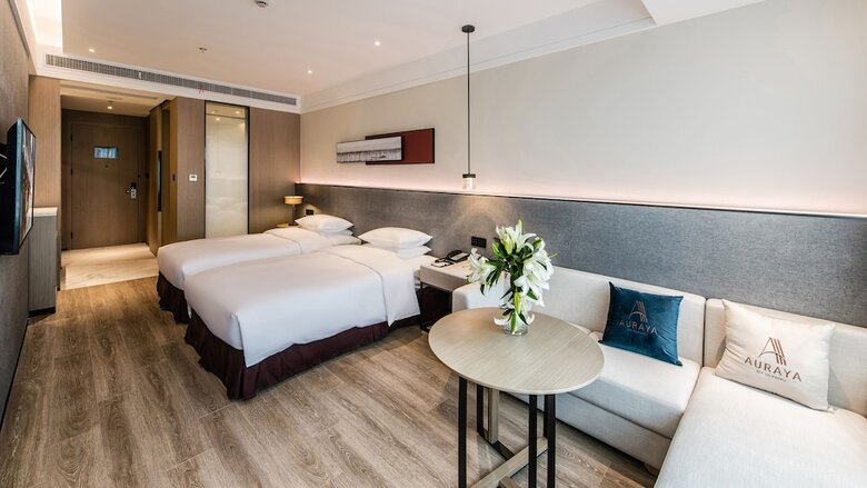 Zhangjiagang Suning Auraya Hotel